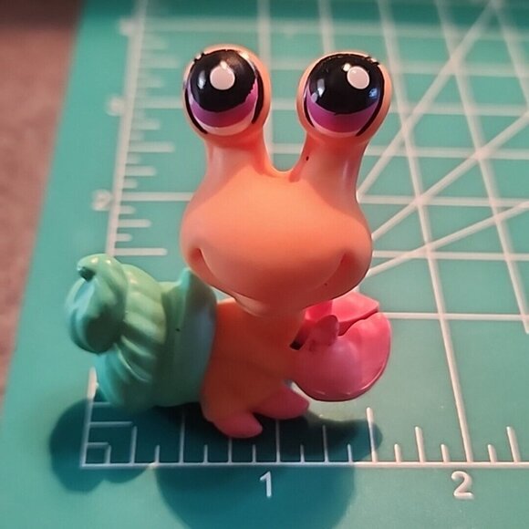 LPS Littlest Pet Shop Hermit Crab # 1109 Teal Blue Shell Bobbin Head 2007 Hasbro - Picture 4 of 5